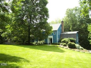 40 Echo Valley Rd, Newtown, CT 06470