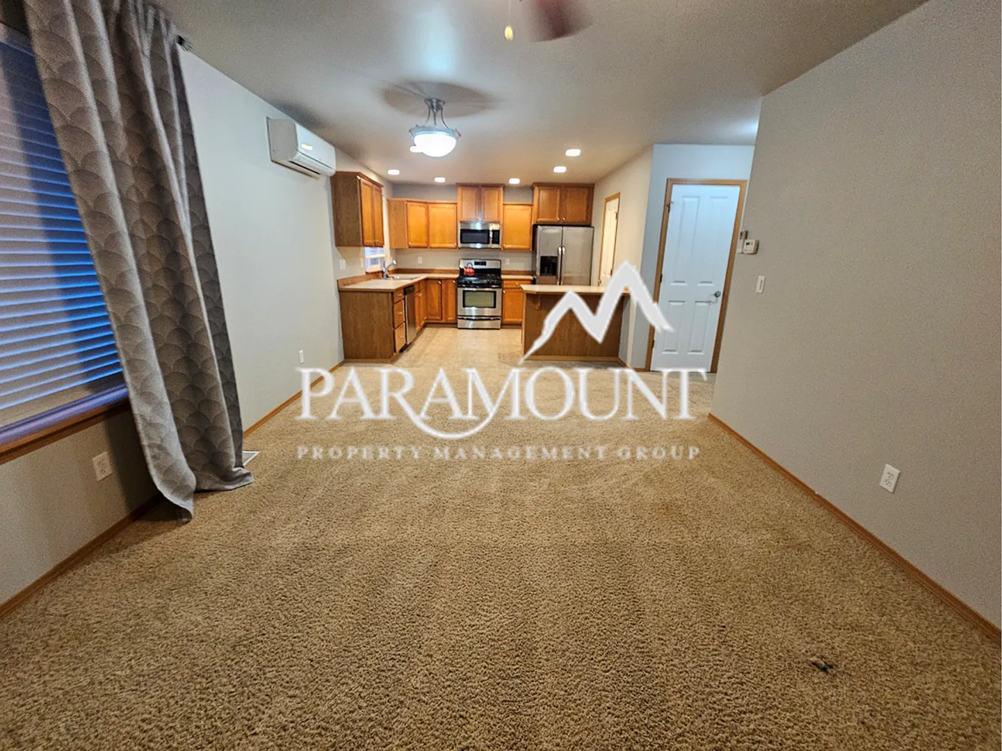 Adorable 3 Bed/2 Bath Duplex in Port Orchard — Photo 4