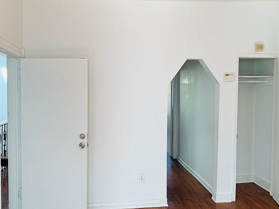 3rd image of 138 Van Buren St #2