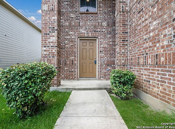 3rd image of 6406 Candleview Ct