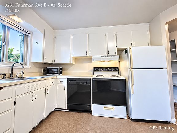 3rd image of 3261 Fuhrman Ave E #2