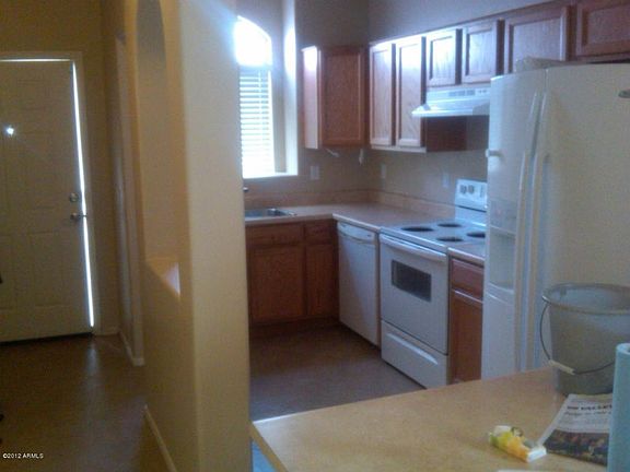 2nd image of 835 S Bristol
