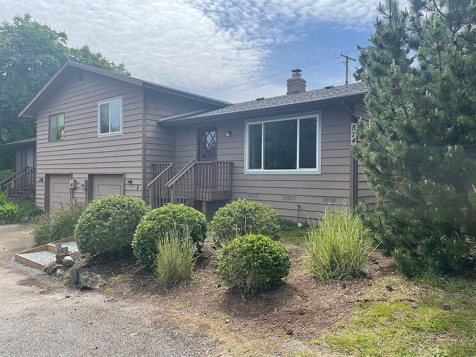 1st image of 574 Luhn Ave #2