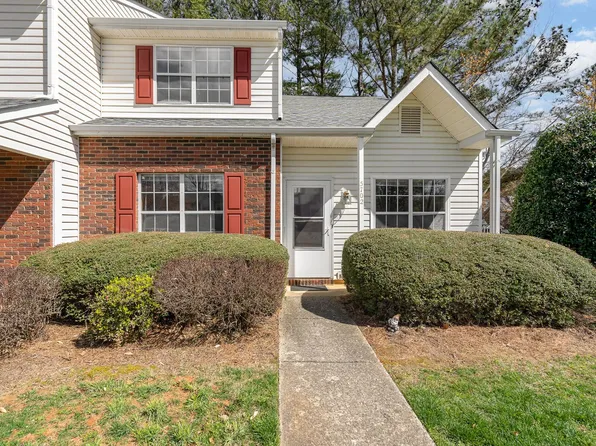 5702 Prescott Ct, Charlotte, NC 28269