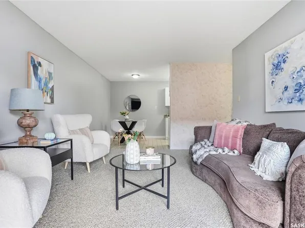 UNIT 104-215 Tait PLACE, Saskatoon, SK S7H 5L5