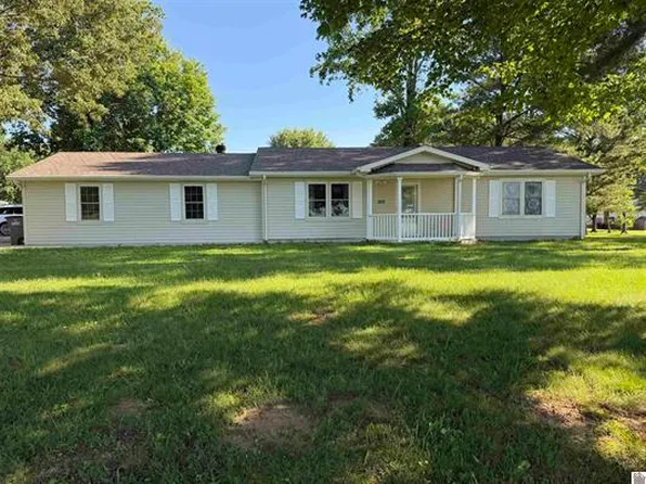 915 Tyree Rd, Paducah, KY 42003