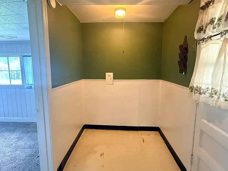 4300 Powell Ave — Photo 8