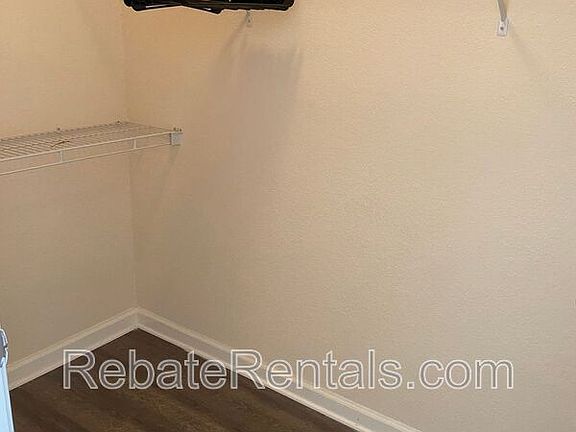 4th image of 8290 Gate Pkwy #1211