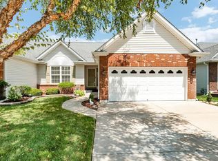 27 Autumn Ridge Dr, O'Fallon, MO 63366