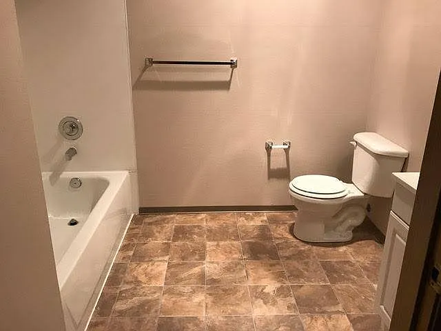 525 Perry Pl — Photo 6