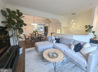 2922 Huntington Grove Sq, Alexandria, VA 22306