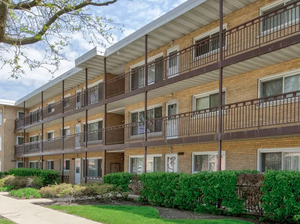 4911 N Harlem Ave #3, Chicago, IL 60656