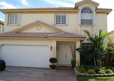 1st image of 10992 NW 72nd Ter