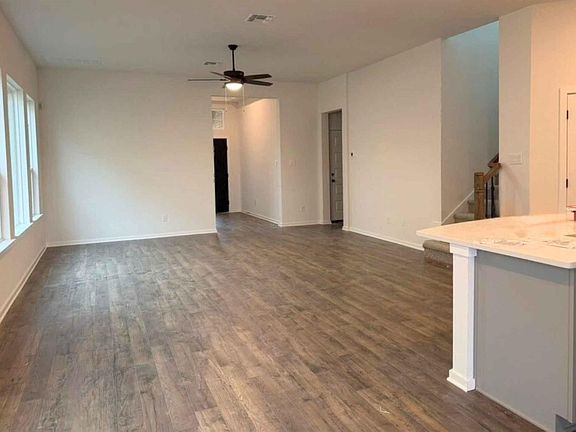 2nd image of 405 Raleigh Dr