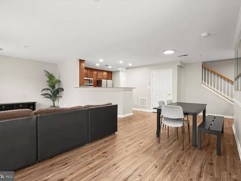 11214 Wortham Crest Cir — Photo 12