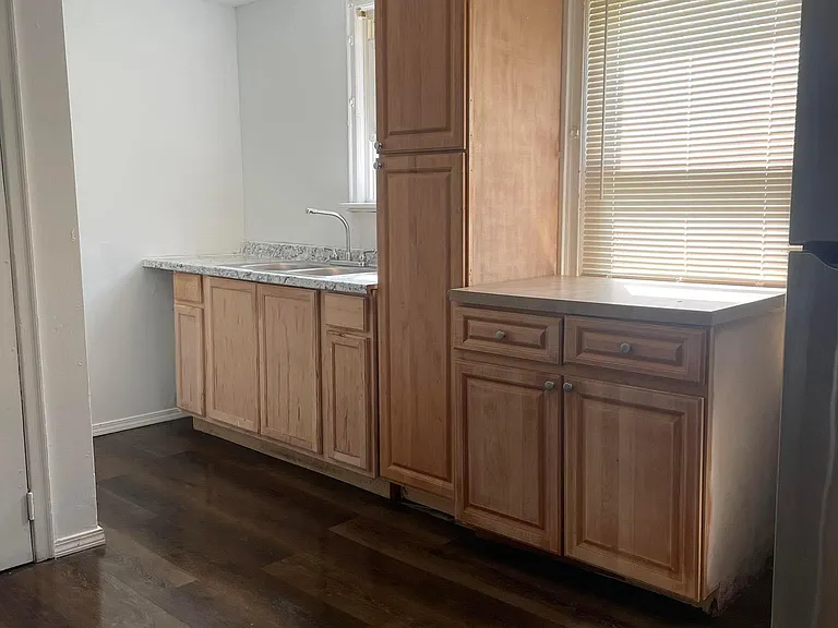 2444 Bretton Pl — Photo 6