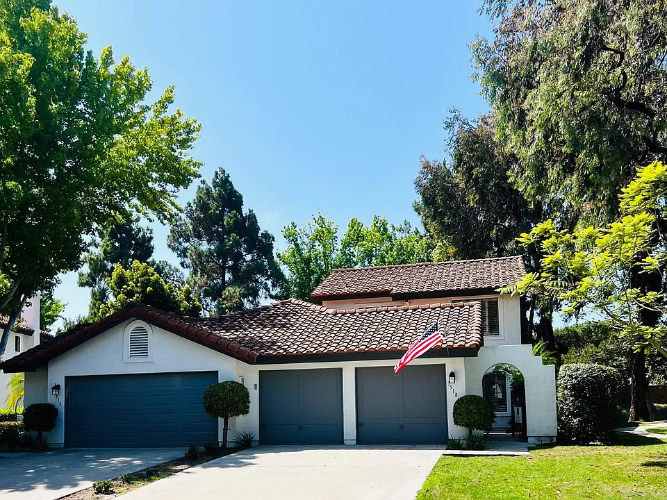 3518 Voyager Cir