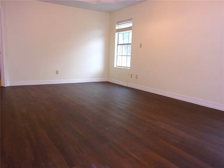 6109 Queen Jane St — Photo 24