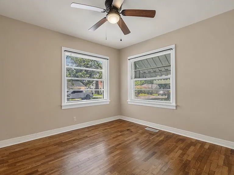 102 Chitwood St — Photo 16