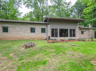 321 W Sylvan Ln, Bloomington, IN 47404