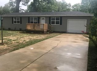 39 Ridge Rd, Centralia, IL 62801