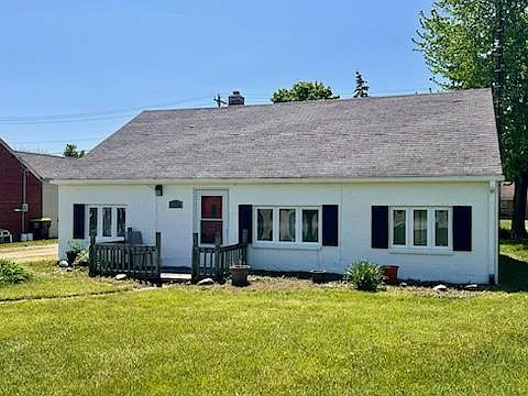 1017 W Main St