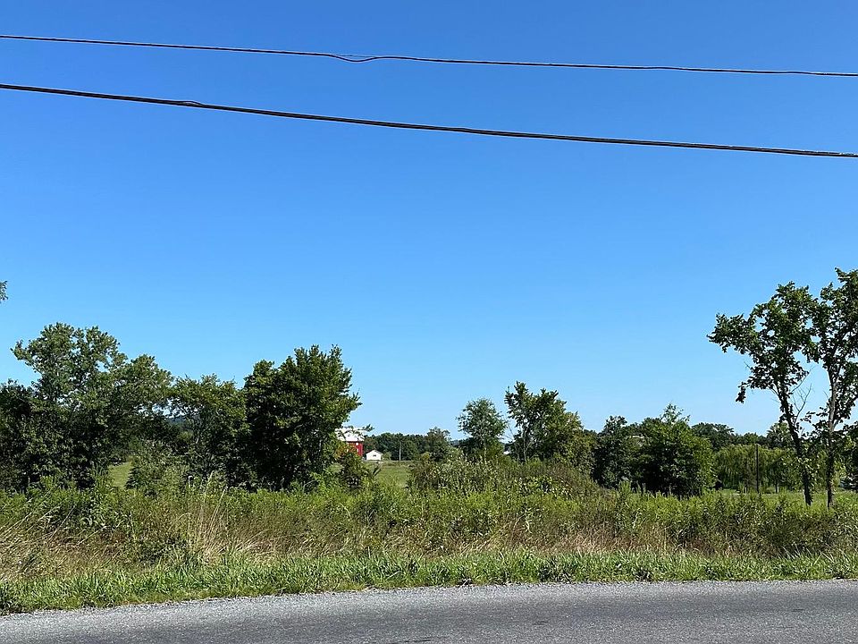 2nd image of 411 Orchard Rd