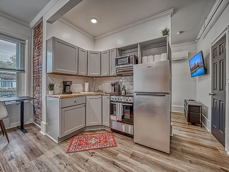 46 Allen St #3 — Photo 12