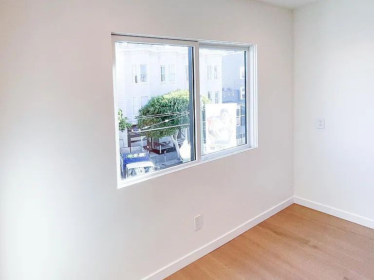 1760 Union St #4 — Photo 4