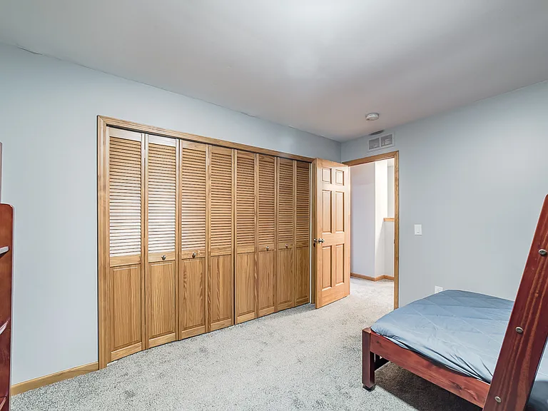 1034 Parkway Dr — Photo 16