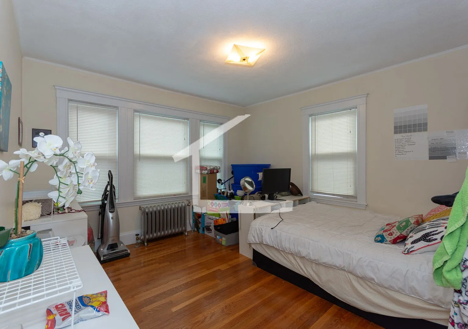 4-Bed Near BC | 2 Parking Spaces Included | 9/1/27 — Photo 3