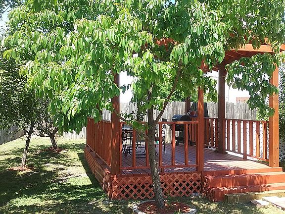 4th image of 510 Timber Dr