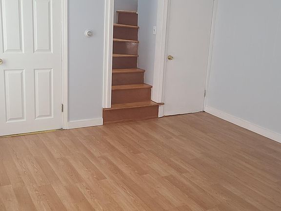 5th image of 276 Providence St #276