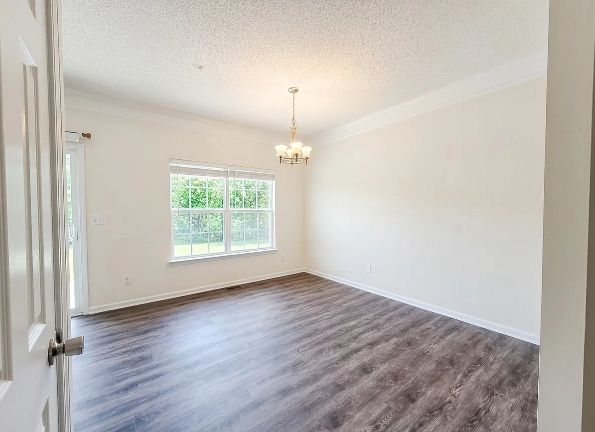 1411 Bay Overlook Dr — Photo 3