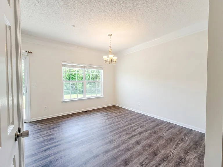 1411 Bay Overlook Dr — Photo 3