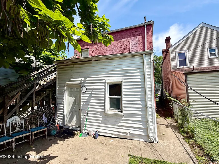 2720 W Chestnut St #2 — Photo 3