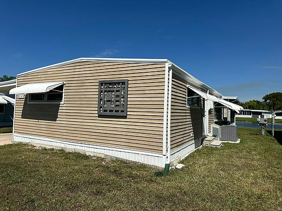 4th image of 8349 South Street