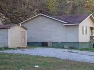 148 Beaver Creek Rd, Elkhorn City, KY 41522