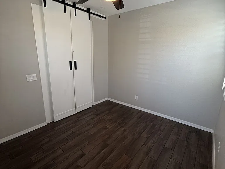 5525 N 187th Ln — Photo 18