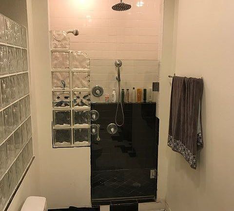 3rd image of 1006 Elmwood St