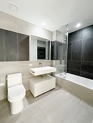 Rented by R New York