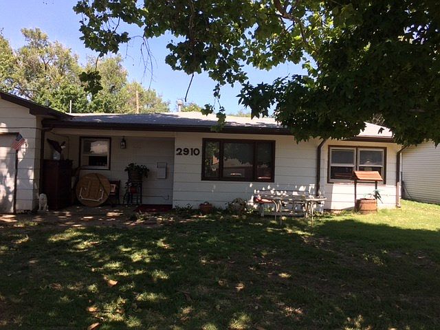 1st image of 2910 S Martinson Ave