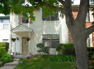 15 Pear Tree Ln, Franklin Park, NJ 08823