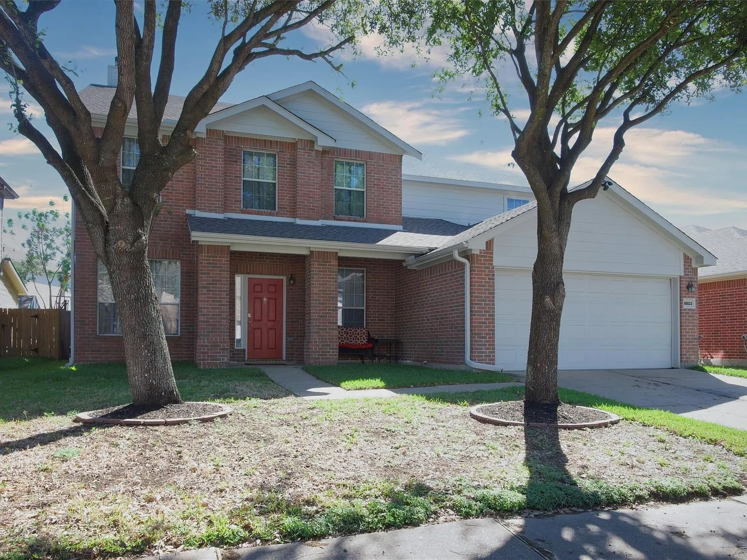4 bed, 2.5 bath, 3306 sqft, $2,750 — Photo 2
