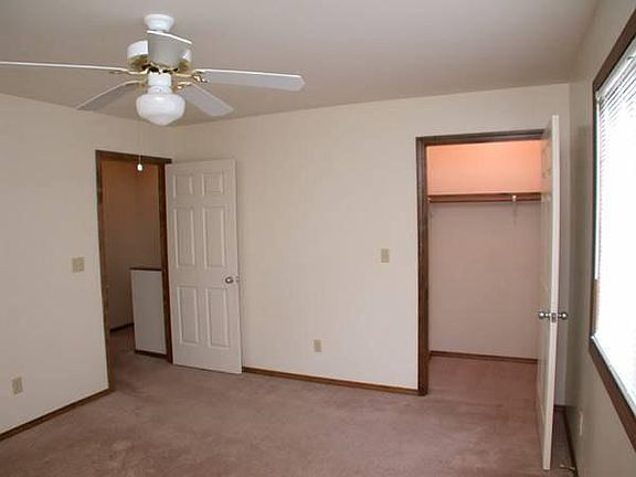 5th image of 1000 S Brehm Ln #O