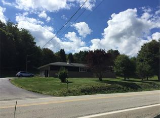 620 Pleasant Valley Rd, Connellsville, PA 15425