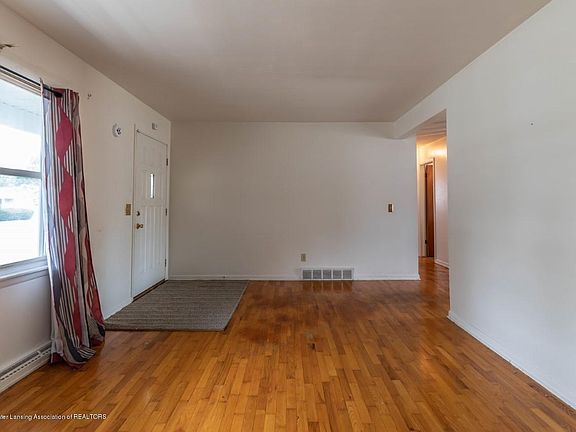 3rd image of 1321 S Briarfield Dr #C