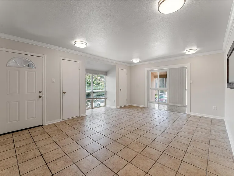 12633 Memorial Dr #50 — Photo 13