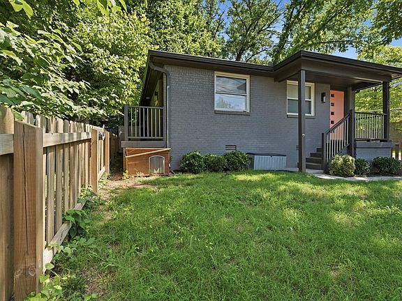 2nd image of 1147 Cahal Ave