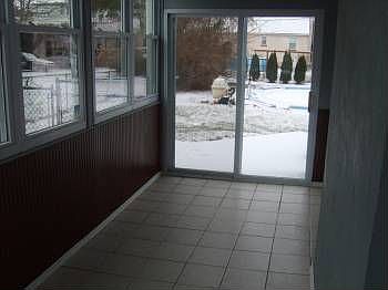4th image of 14 Lloyd Ave